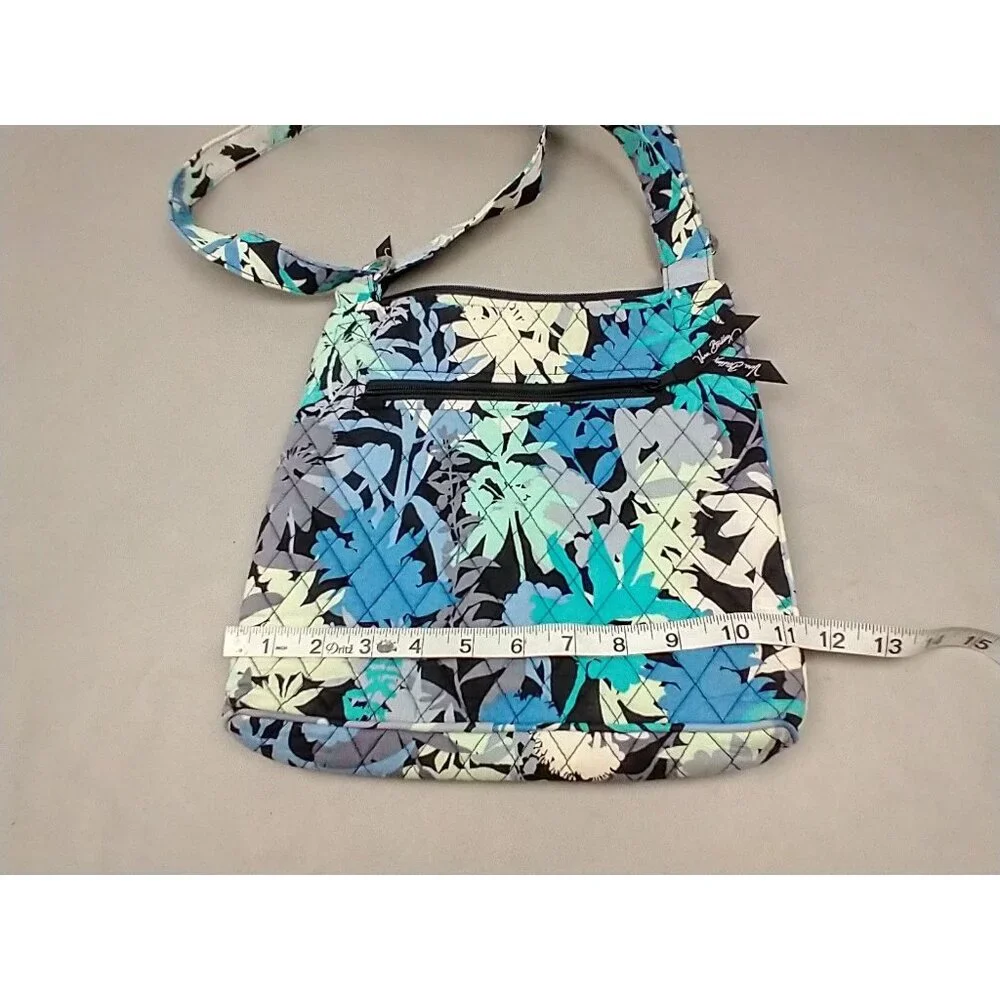 Vera Bradley inspect pics